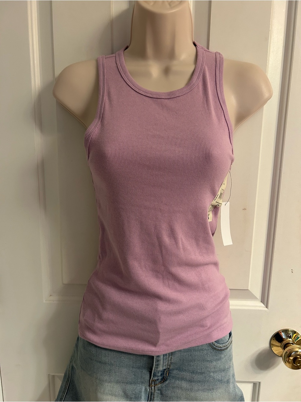 NWT-Women’s Ribbed Tank Top in Lavender